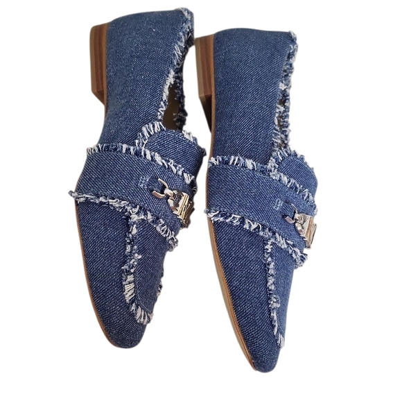 Michael KORS Tiffanie Frayed Denim Loafer - Picture 2 of 7